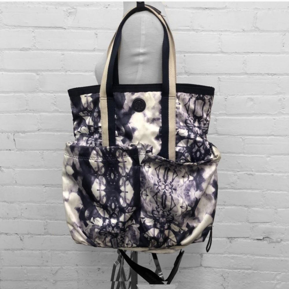 LULULEMON Flow and Go Gym Tote In Ink Blot /Inkwell